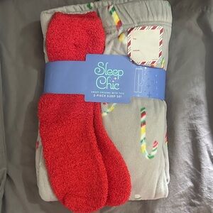 Sleep Chic Holiday 2-Piece Sleep Set